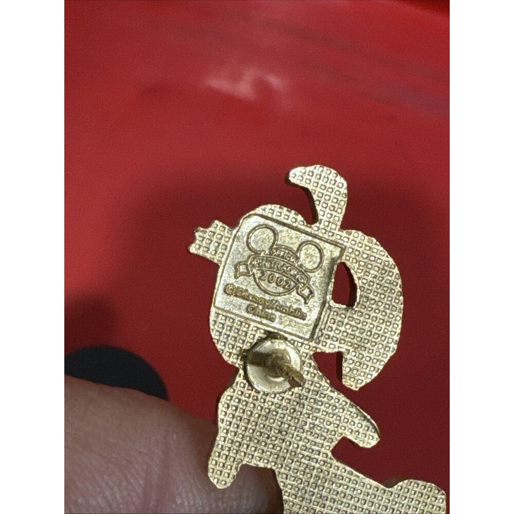 Disney's Roger Rabbit Pin- 2002 - Who Framed Roger Rabbit - Picture 3 of 5